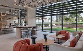 بارك إن باي راديسون أبوظبي، جزيرة ياس